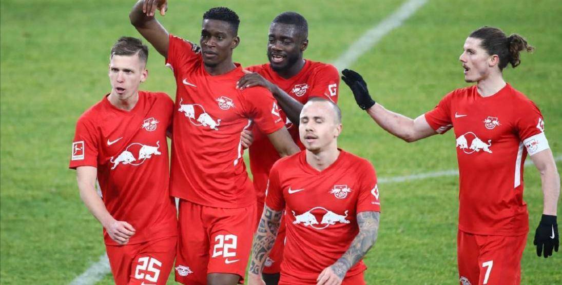 莱比锡红牛队锋线拦截，客场战平对手的简单介绍