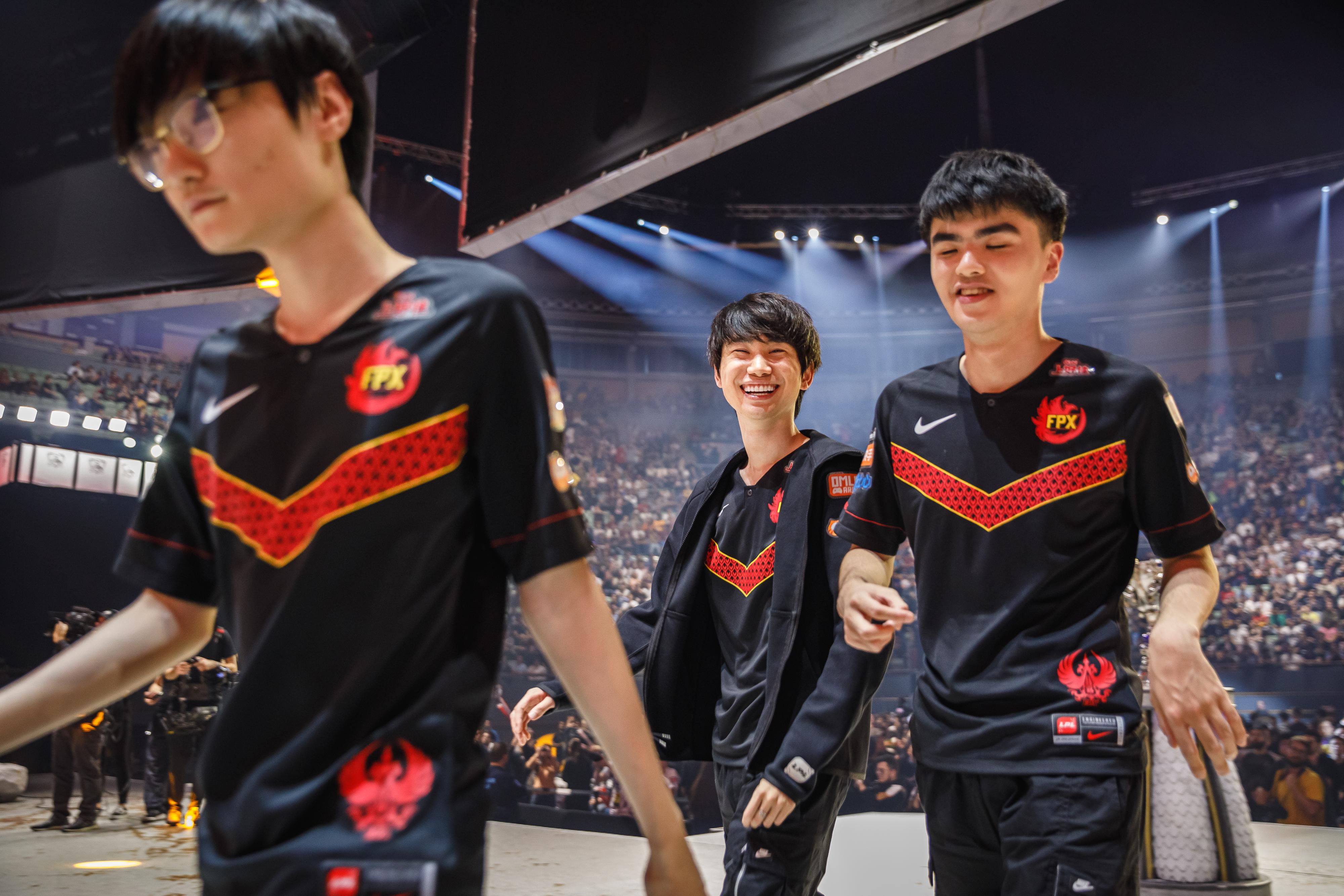 关于FNC血洗FPX，Hylissang统治全场的信息