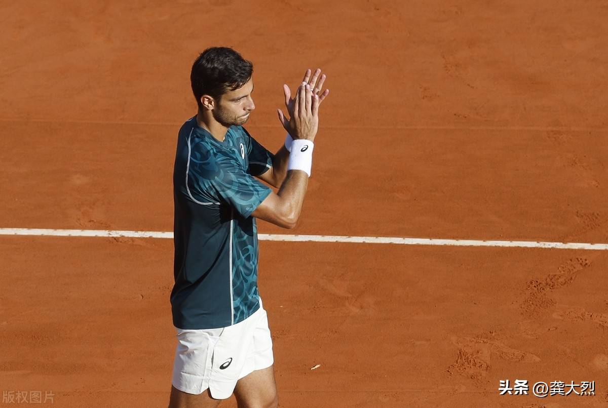 蒙特卡洛大师赛碾压澳网，西西帕斯惊艳四座