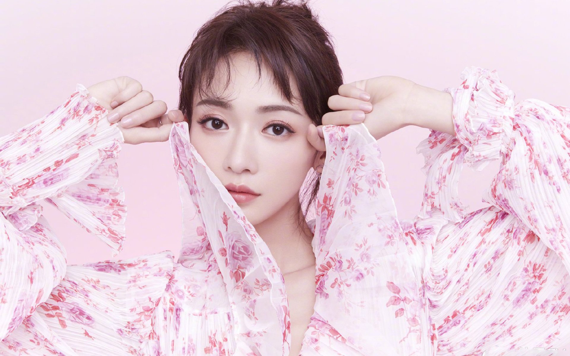 篮球的两极，当塔图姆的利刃遇上尼克斯的铁壁