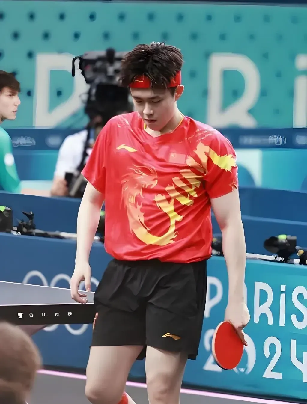 奥运周期关键战焦点战，国王血拼掘金